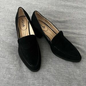 Life Stride Black Shoes